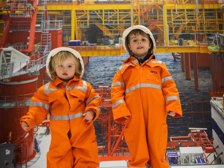 Ruth Dunstan (2) and William Dunstan (4) at the Resources Technology Showcase at PCEC